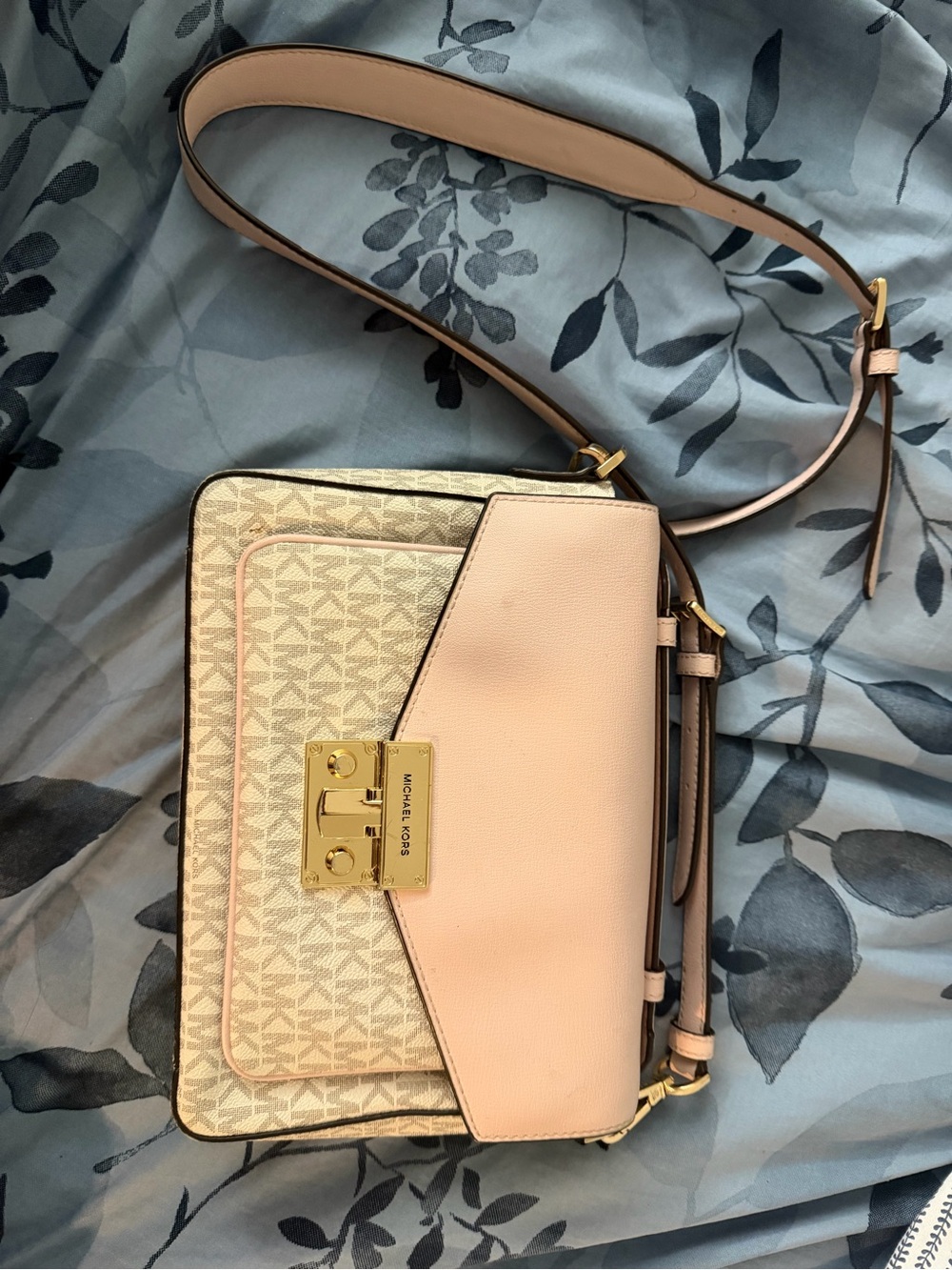 Michael Kors Pale Pink and Ivory Signature Crossbody Bag